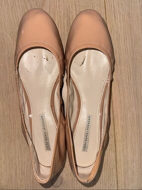 VERA WANG Lavender Label! Nude Patent Ballet Flats.